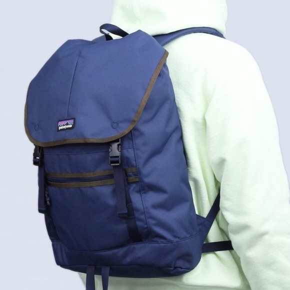 Patagonia Arbor Classic Pack 25L in navy - Picture 1 of 14